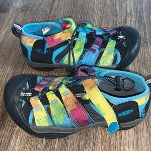 Keen kids slip on sandals multi colored super cute size 1.